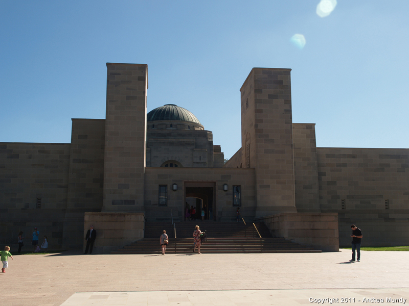Image of the Australia War Memorial, front steps