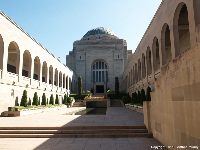 Image of the Australia War Memorial, commemorative courtyard - 1