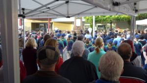 Image of the crowd, Balmain, Anzac Day 2015 - ecperkins.com.au